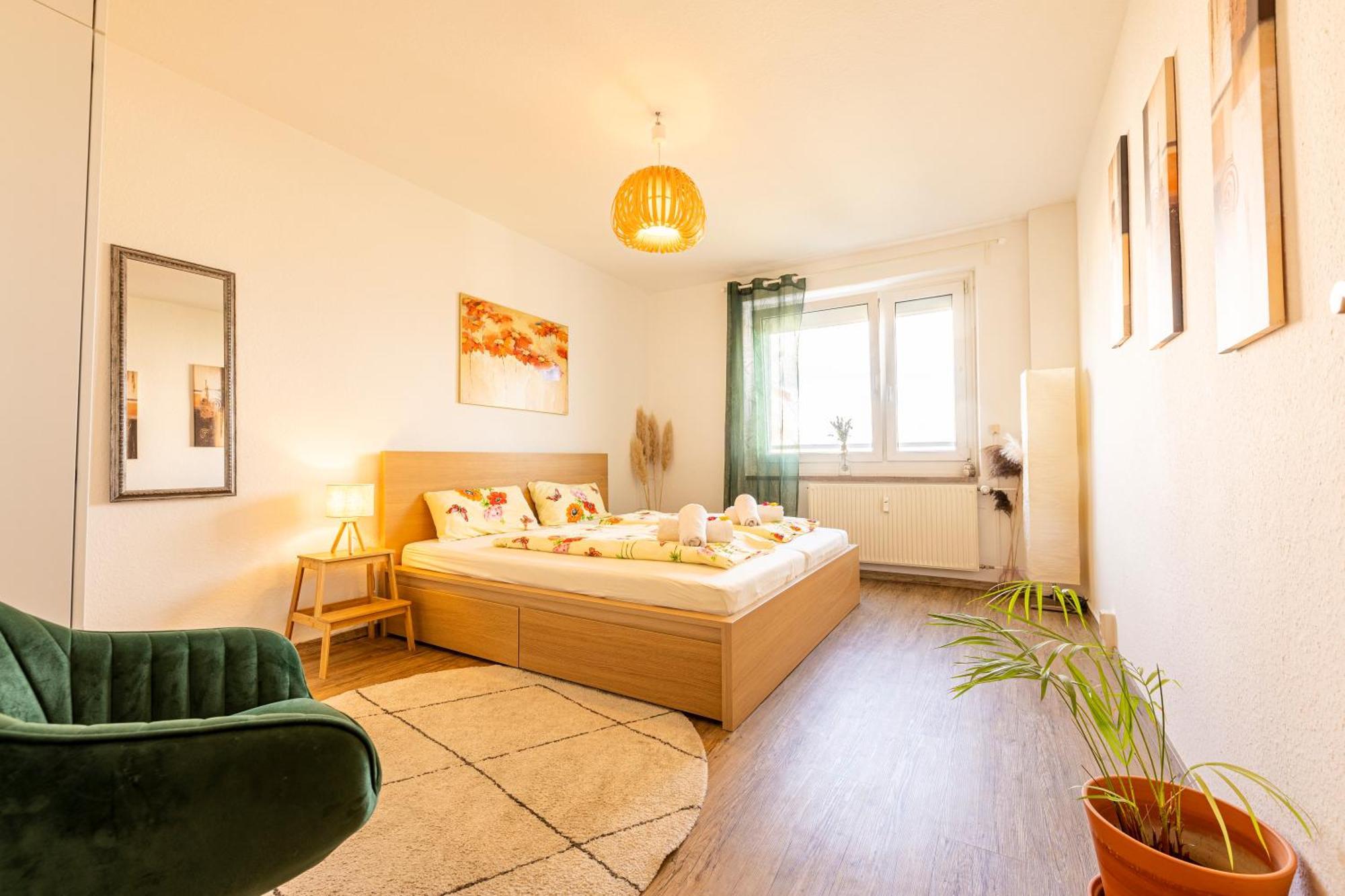 Modernes 2-Zimmer-Apartment Mit Balkon Und Netflix Ена Экстерьер фото